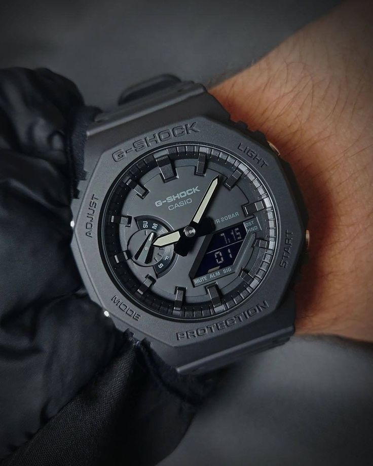 Casio G Ghock gm2100 Metallic