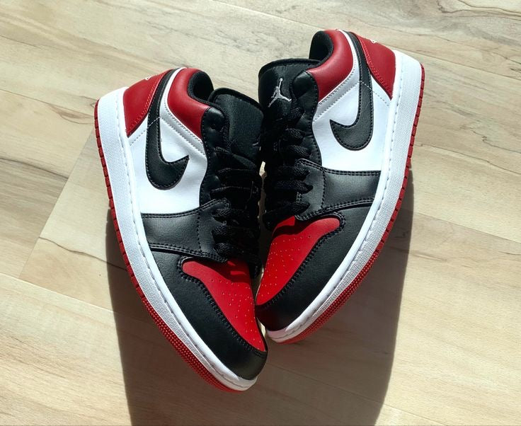 Jordan 1 Low Bred Toe 811
